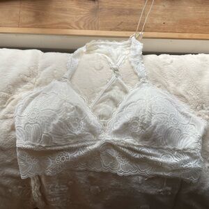 Size Small Aerie Padded Wireless White Lace Bra with Adjustable Straps